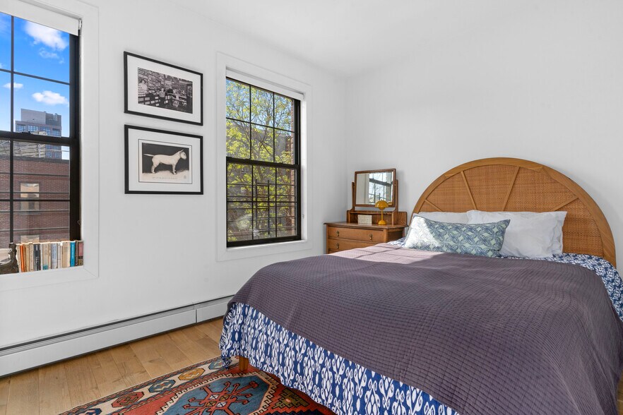 More Photos Of 212 Franklin St, Brooklyn Storefront Retail Residential For Sale
