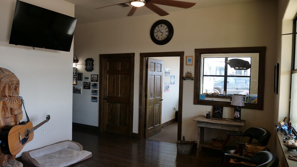 More Photos Of 10010 W US 290 Hwy, Austin Freestanding For Sale