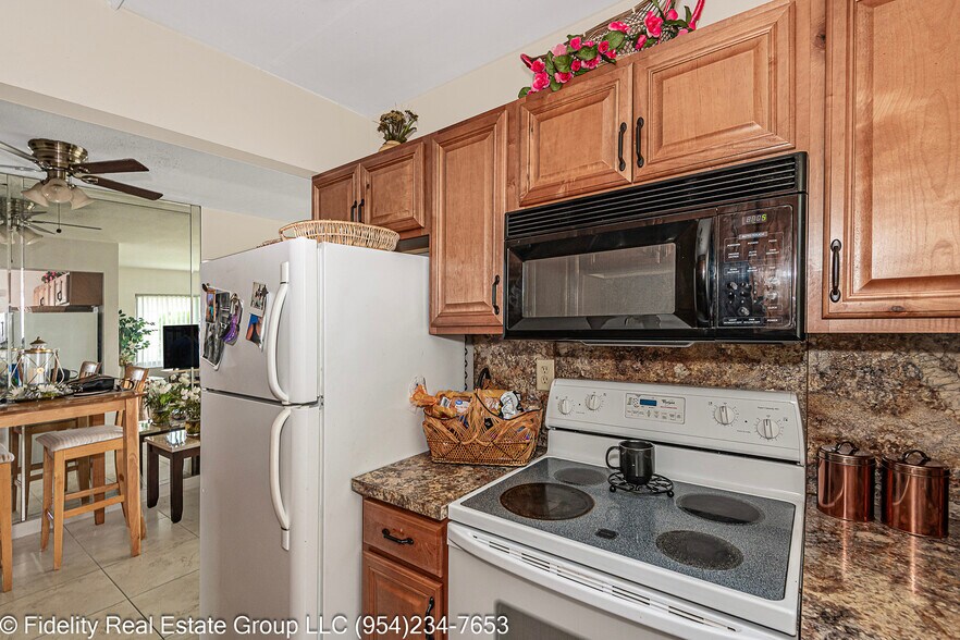 More Photos Of 2131 NE 40th Ct, Lighthouse Point Apartments For Sale