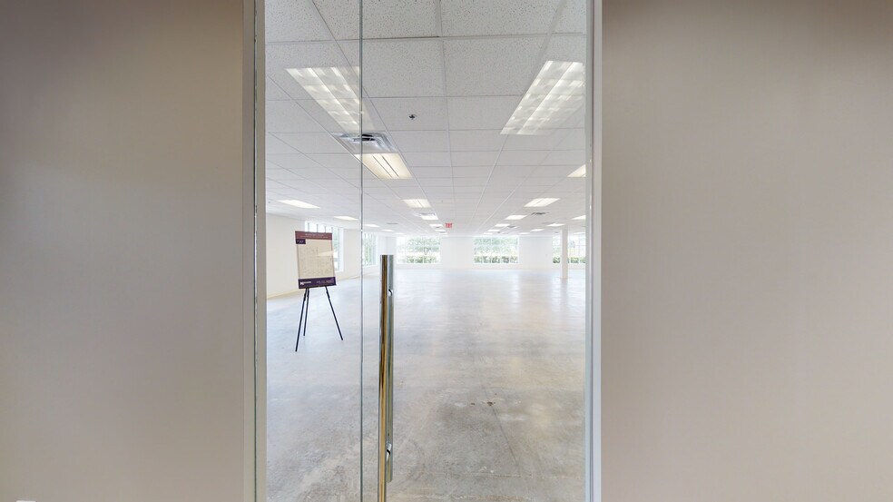 More Photos Of 8408 Davis Blvd, North Richland Hills Office For Sale