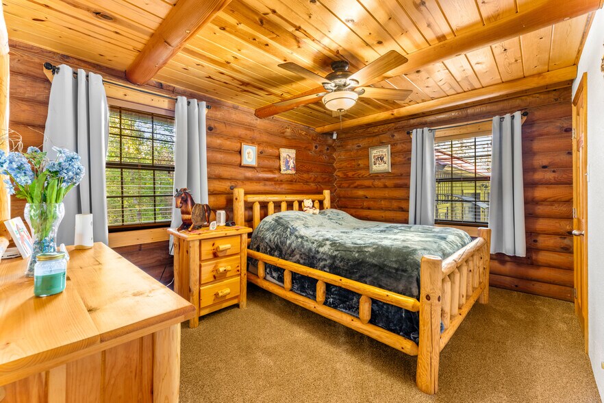 More Photos Of 228 Pattie Gap Rd, Philadelphia Apartments For Sale