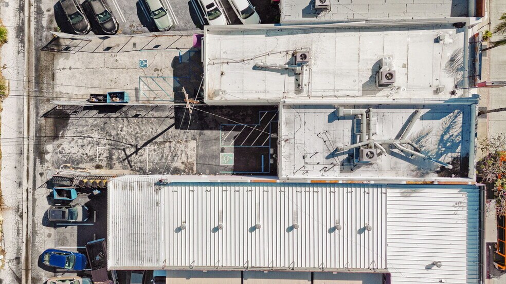 More Photos Of 21627 Sherman Way, Canoga Park Storefront For Sale