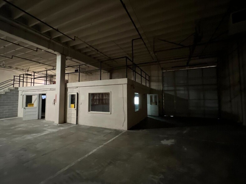 More Photos Of 100 S West St, Charles Town Auto Dealership For Sale