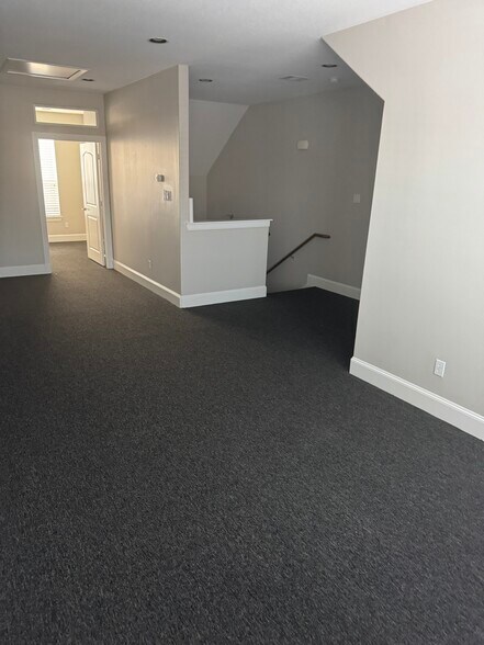 More Photos Of 25511 Budde Rd, The Woodlands Office For Lease