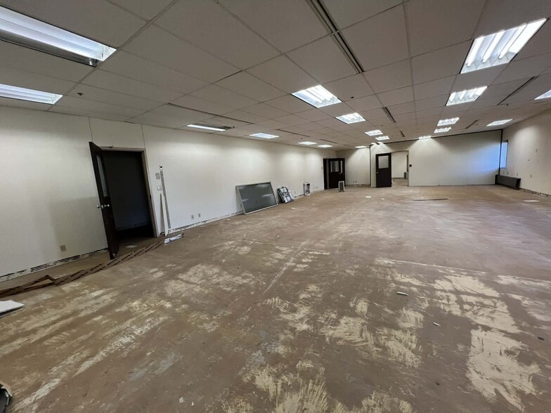 More Photos Of 2533-2541 Rulon White Blvd, Ogden Manufacturing For Lease