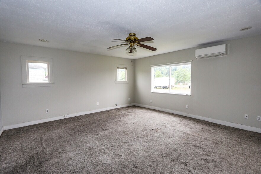 More Photos Of 1111 Chenault Ave, Hoquiam Apartments For Sale