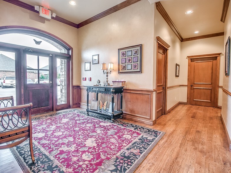 More Photos Of 1000 NW 139th Street Pky, Oklahoma City Office For Lease