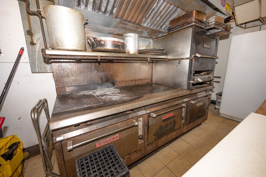 More Photos Of 3365 Abbott Rd, Orchard Park General Retail For Sale