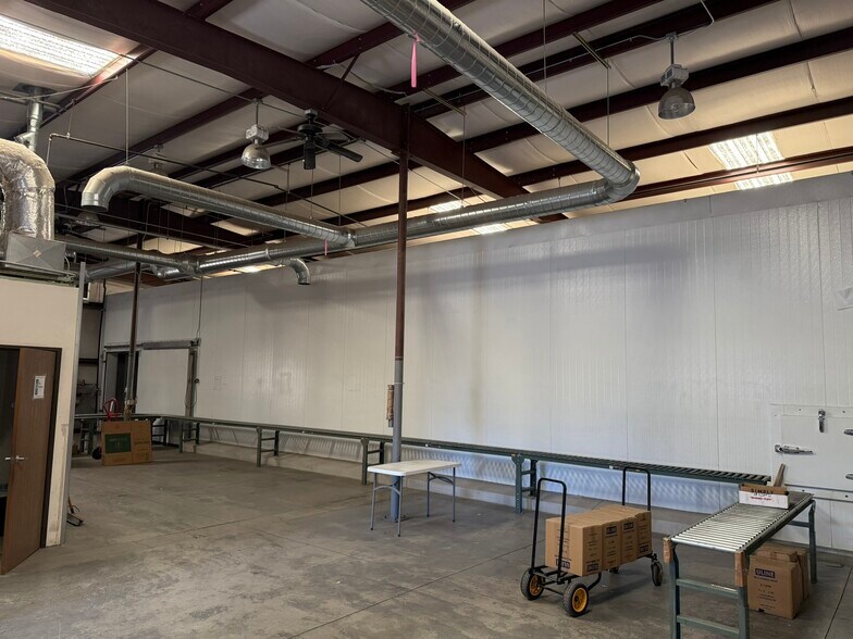 More Photos Of 9 Enterprise Way, Dayton Warehouse For Sale