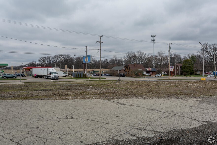 Primary Photo Of 2533 Belmont Ave, Youngstown Land For Lease