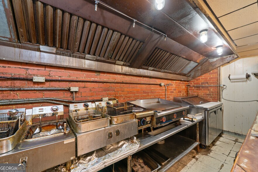 More Photos Of 101 Main st, Irwinton Restaurant For Sale