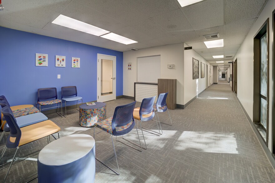 More Photos Of 2650 21st St, Sacramento Medical For Lease
