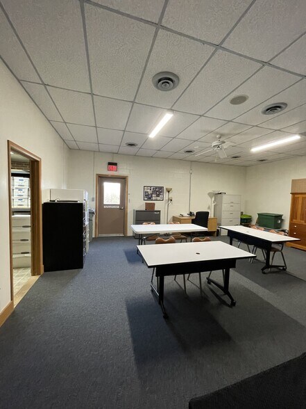 More Photos Of 1440 Waterville Monclova Rd, Waterville Office For Lease