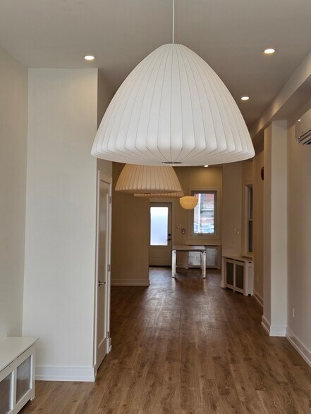 More Photos Of 3293 Dundas St W, Toronto Storefront Retail Residential For Lease