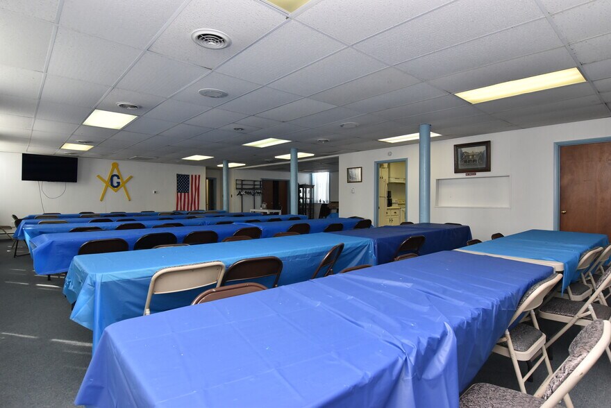 More Photos Of 125 Causey Ave, Milford Office For Sale