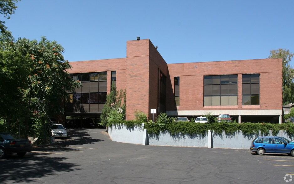 More Photos Of 533 26th St, Ogden Office For Lease