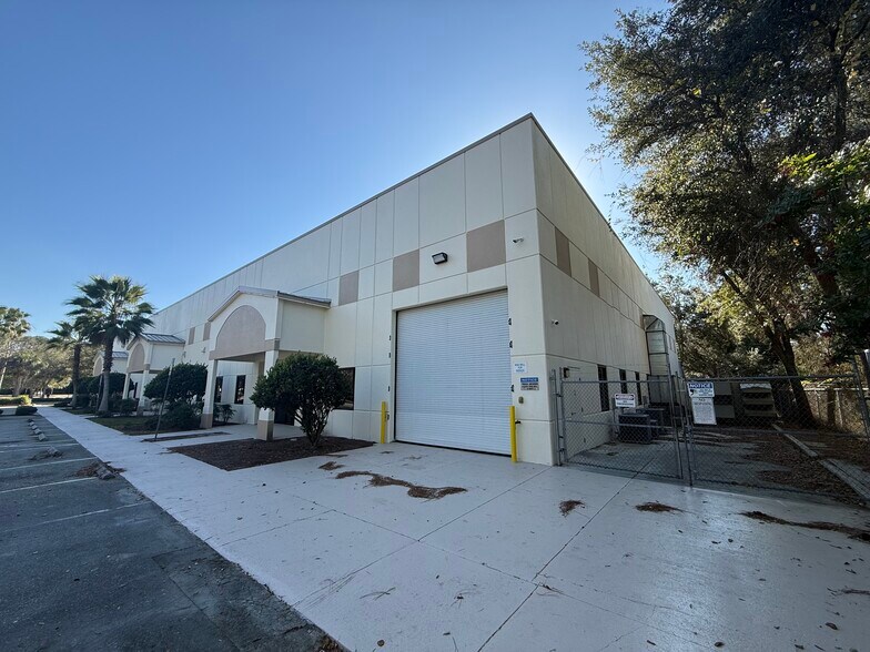 More Photos Of 1800 Concept Ct, Daytona Beach Flex For Lease