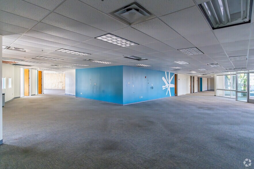 More Photos Of 20401 N 29th Ave, Phoenix Medical For Lease