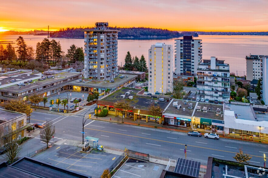 Primary Photo Of 1802 Marine Dr, West Vancouver Storefront For Sale