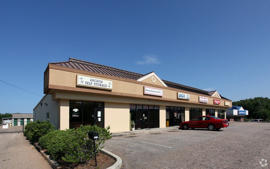 More Photos Of 1300 Schillinger Rd S, Mobile Storefront For Lease