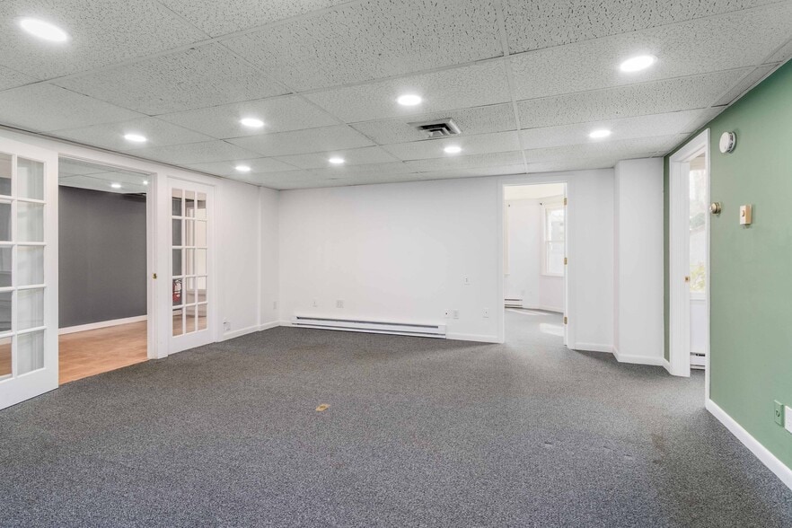 More Photos Of 320 Gifford St, Falmouth Office For Sale