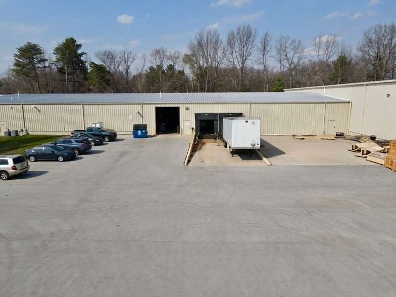 More Photos Of 4260 Ralph Jones Dr, South Bend Warehouse For Sale