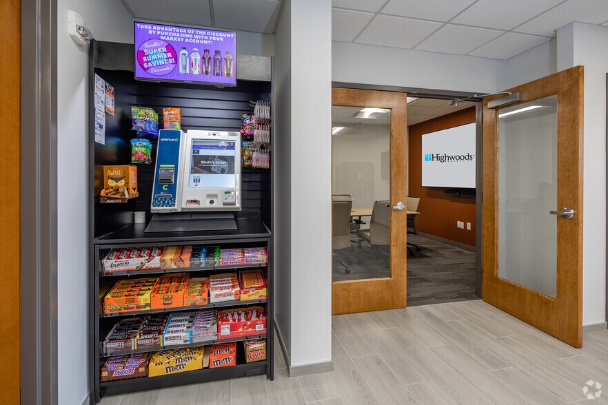 More Photos Of 5410 Maryland Way, Brentwood Unknown For Lease