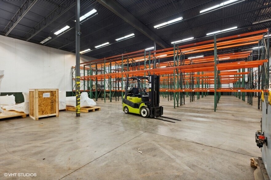 More Photos Of 454 County Rd V V, Somerset Manufacturing For Sale