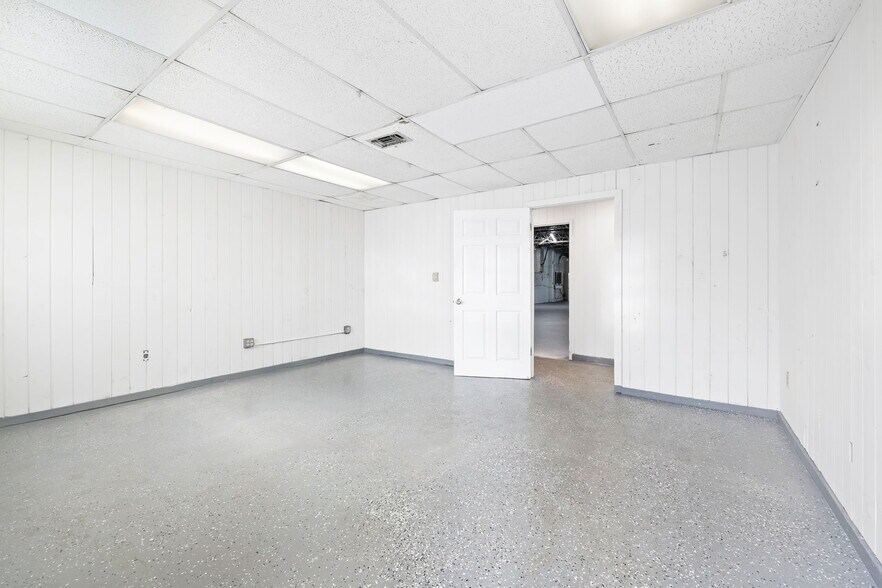 More Photos Of 709 NW 8th Ave, Fort Lauderdale Warehouse For Lease