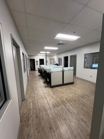 More Photos Of 3740 W 104th St, Hialeah Distribution For Lease