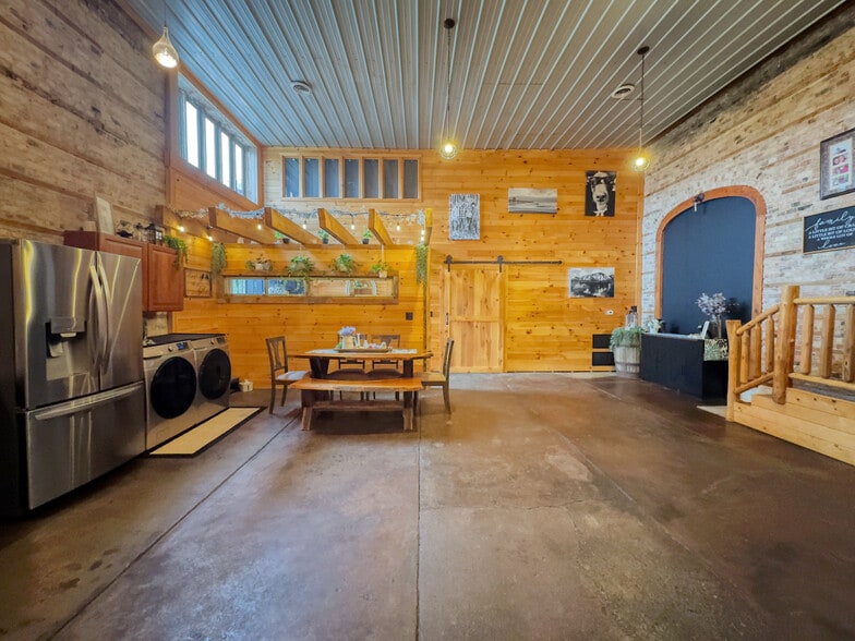 More Photos Of 201 State St, Luther Specialty For Sale