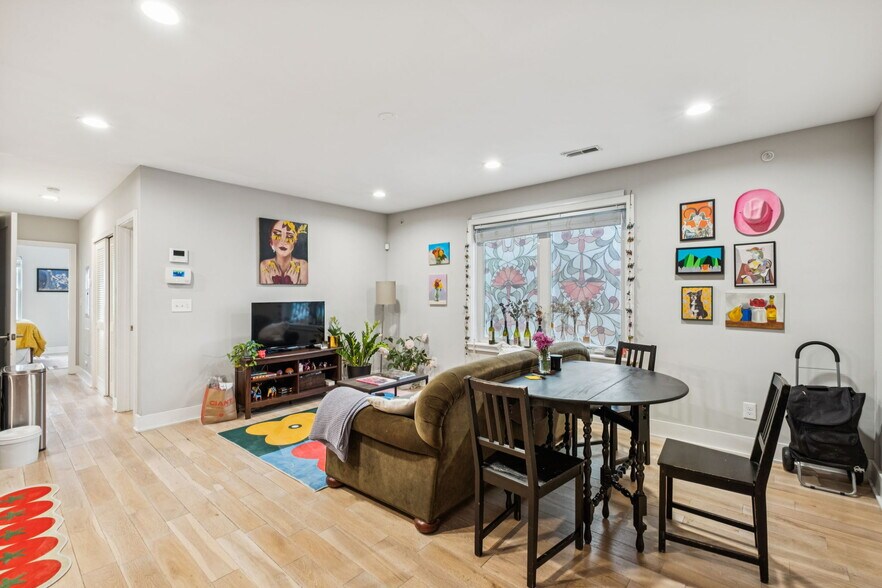 More Photos Of 1516 Green St, Philadelphia Apartments For Sale