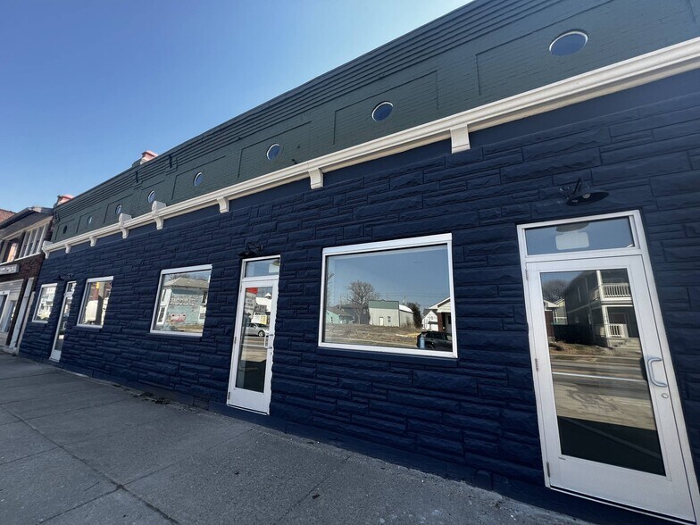Primary Photo Of 1619 Prospect St, Indianapolis General Retail For Sale