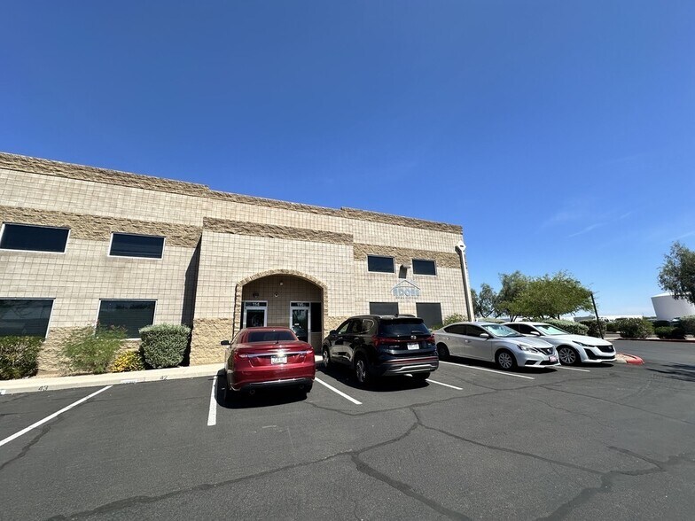More Photos Of 1745 W Deer Valley Rd, Phoenix Light Distribution For Sale