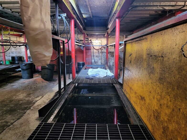 More Photos Of 4333 route 130, Edgewater Park Auto Repair For Sale