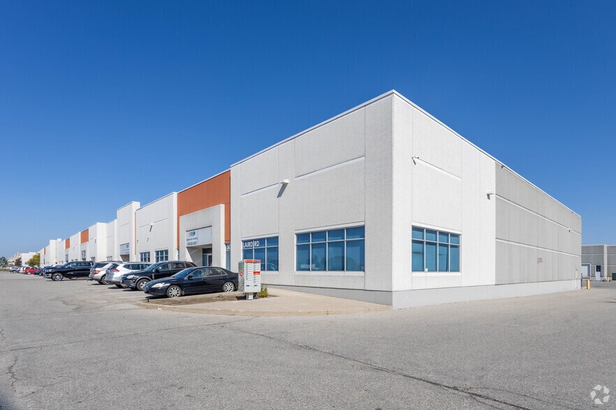 Primary Photo Of 3620B Laird Rd, Mississauga Warehouse For Lease