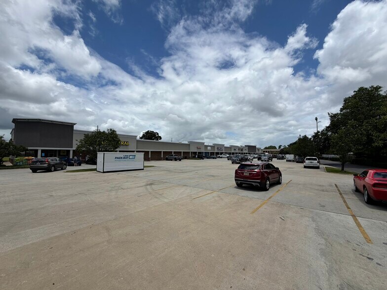 More Photos Of 7335-7373 Jefferson Hwy, Harahan Freestanding For Lease