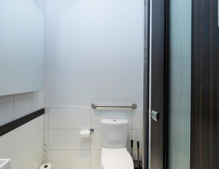 More Photos Of 229 Sheppard Ave W, Toronto Office For Sale