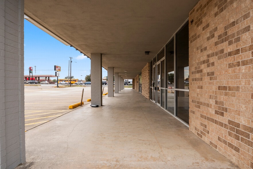More Photos Of 4632 Denton Hwy, Fort Worth Storefront Retail Office For Sale
