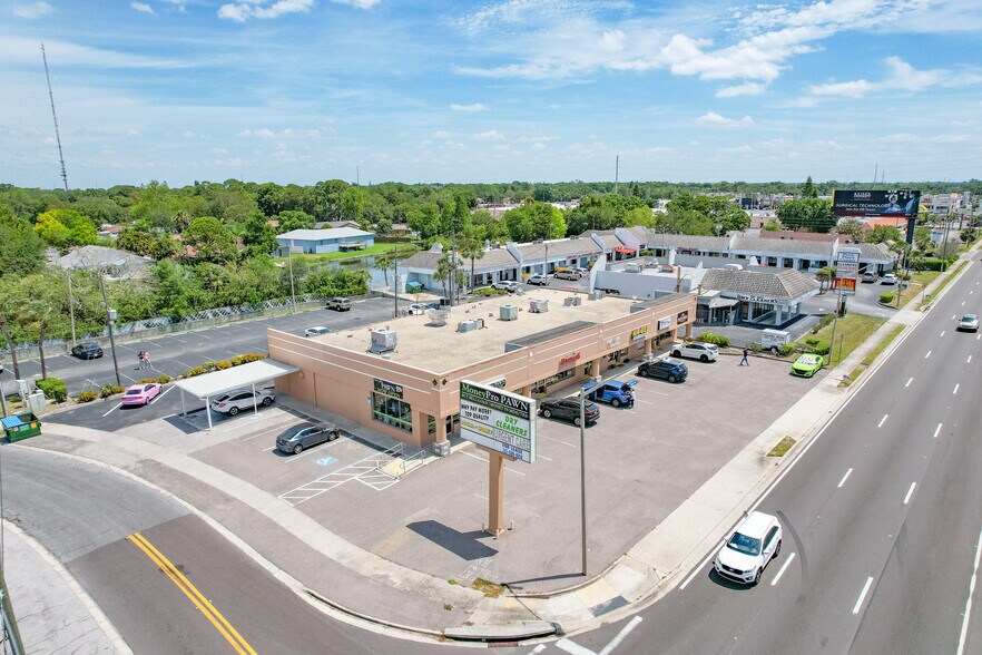 More Photos Of 9025-9097 Park Blvd, Seminole Unknown For Lease
