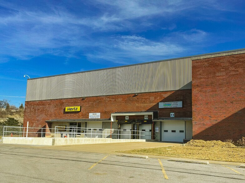 More Photos Of 3121 Pleasant Valley Blvd, Altoona Light Distribution For Lease