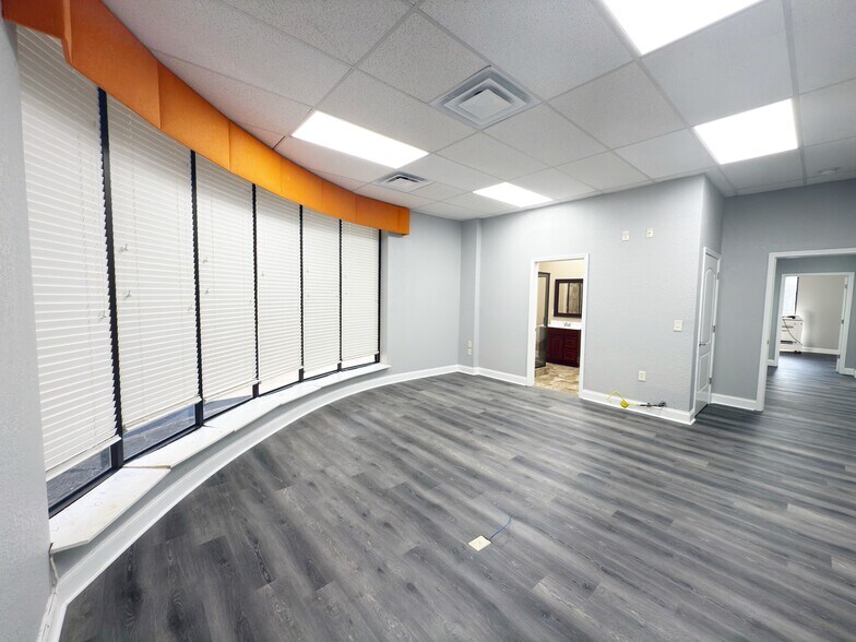 More Photos Of 1030 Wintergap Rd, Oliver Springs Office For Sale