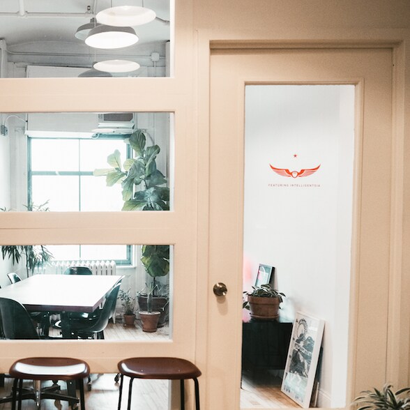 More Photos Of 594 Broadway, New York Loft Creative Space For Lease