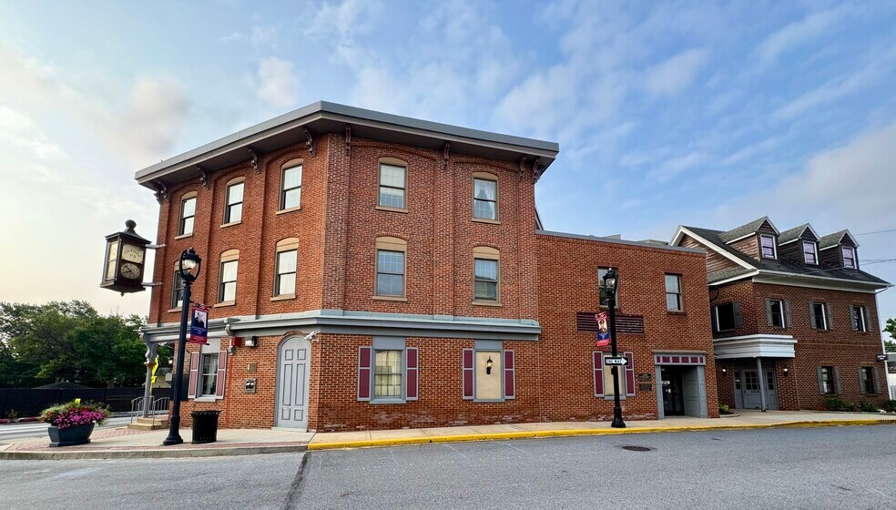More Photos Of 24 S 3rd St, Oxford Bank For Lease