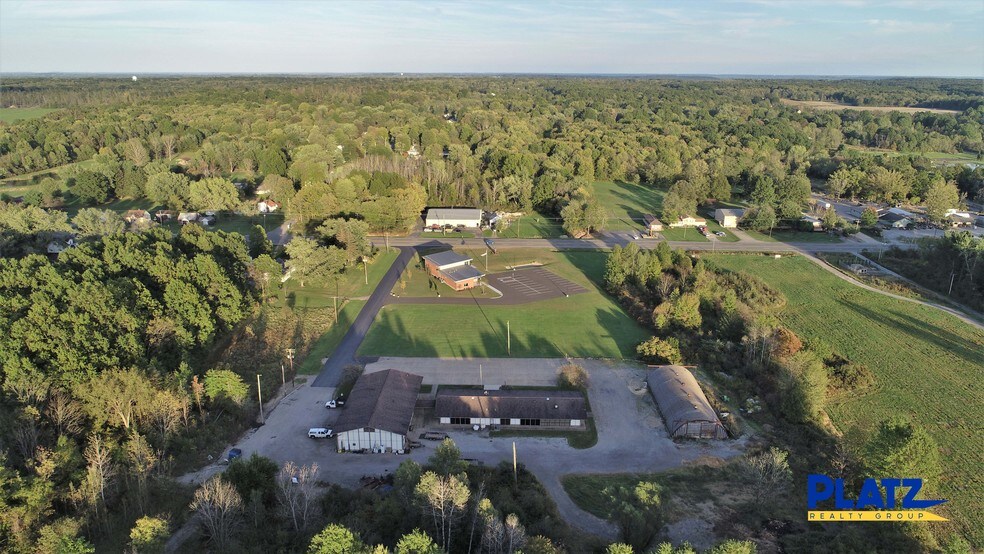 More Photos Of 1372 Youngstown Kingsville Rd SE, Vienna Office For Lease