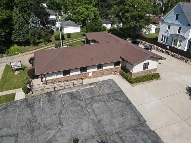 More Photos Of 1637 Portage Ave, South Bend Medical For Sale