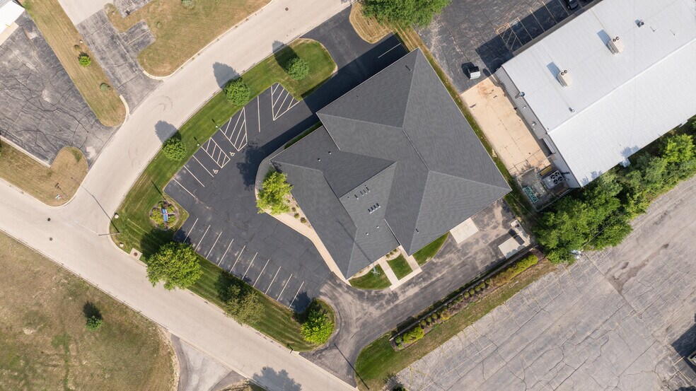 More Photos Of 5112 Forest Hills Ct, Loves Park Industrial For Sale