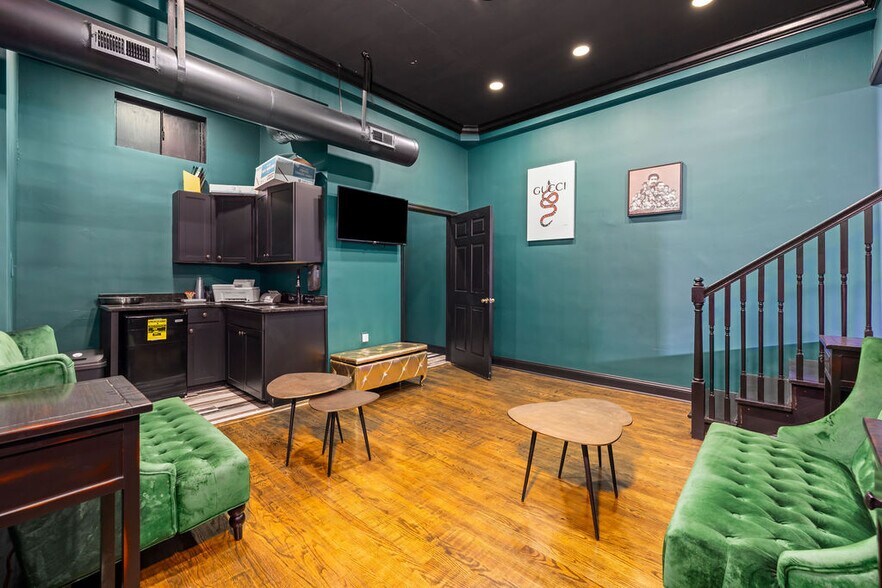 More Photos Of 3014 Memorial Ave, Lynchburg Restaurant For Sale