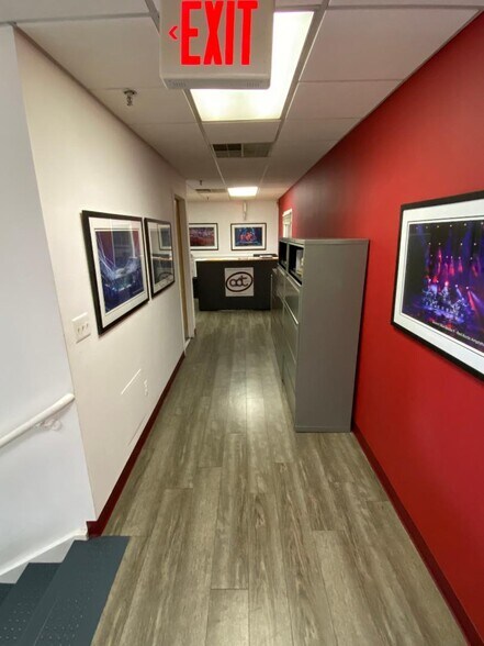 More Photos Of 108-122 John St, Hackensack Warehouse For Lease