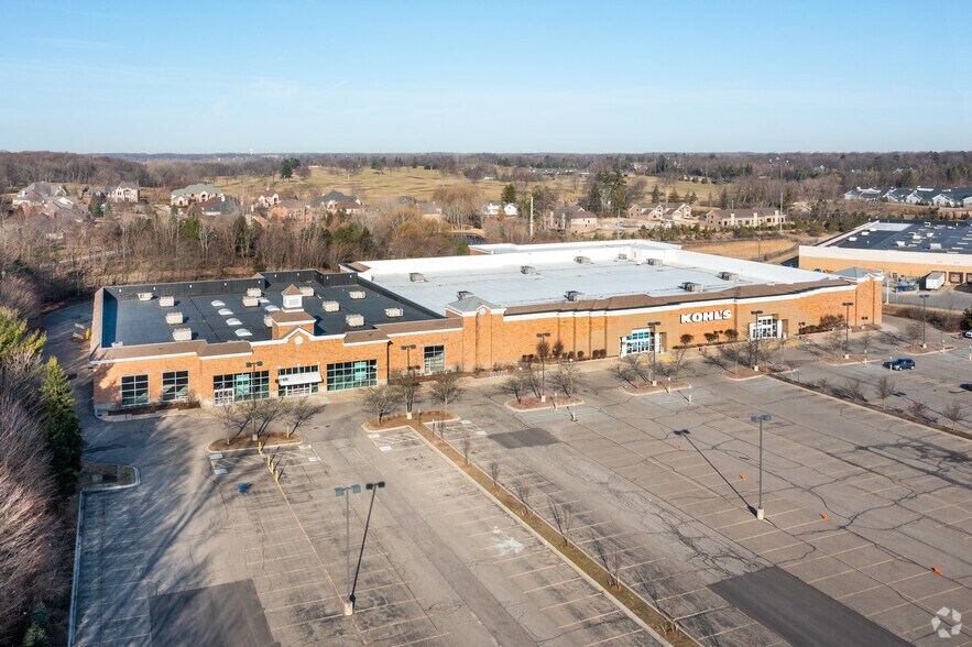 More Photos Of 20111 Haggerty Rd, Northville Freestanding For Lease